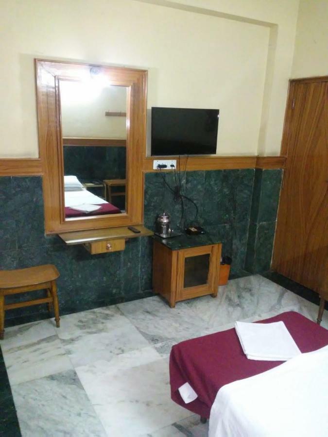 Sarmani Hotels Pvt. Ltd Chennai Exteriör bild